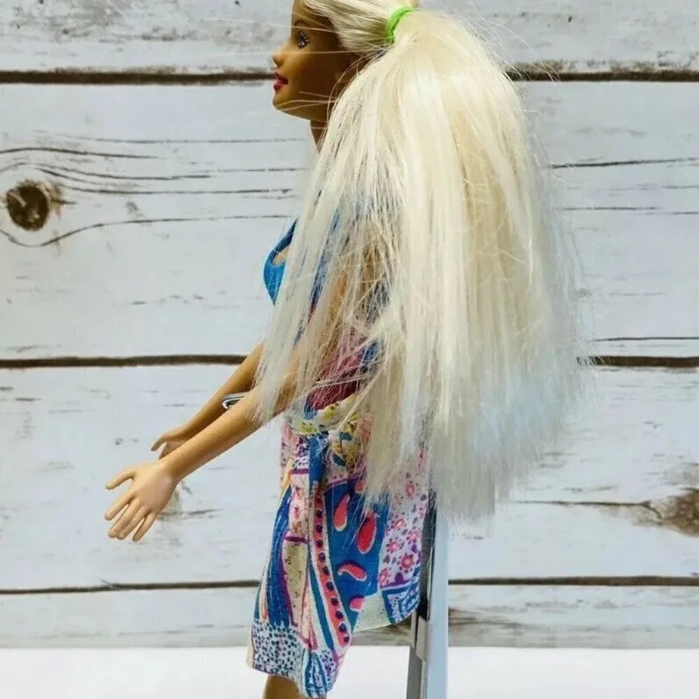 MATTEL BARBIE Blonde Hair Blue Eyes Bodysuit Skirt Outfit 12" Tall - Picture 6 of 13